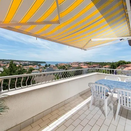 Apartman In Pjescana Uvala Mit Grosser Terrass By Interhome *
